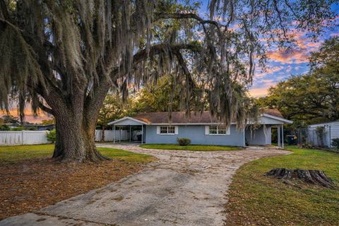 Photo of 1508 S Lee Avenue, Orlando, FL 32805 (MLS # S5141706)