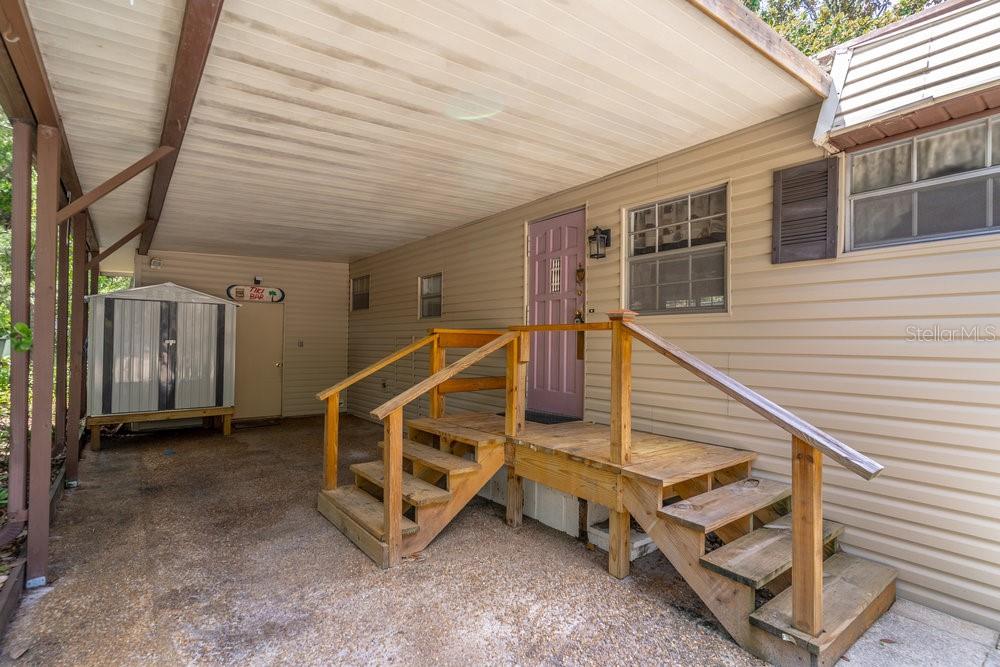 410 N PLANTATION BOULEVARD
