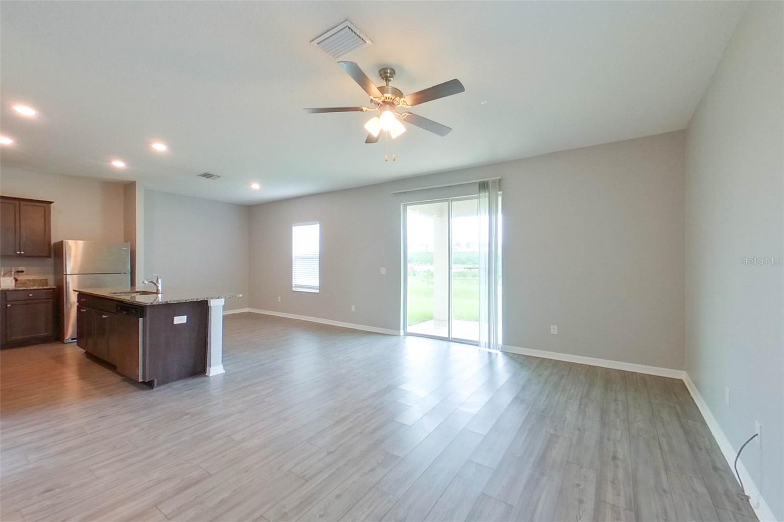 TRILBY XING PH 1 - Residential Lease