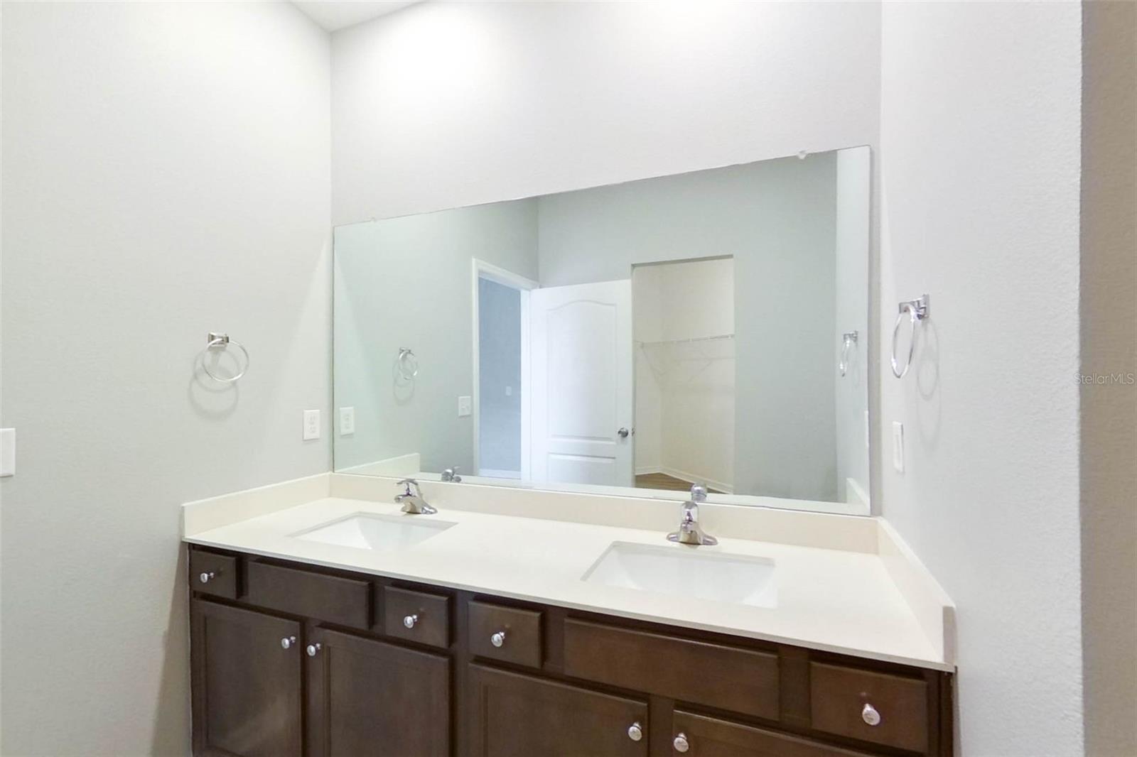 TRILBY XING PH 1 - Residential Lease