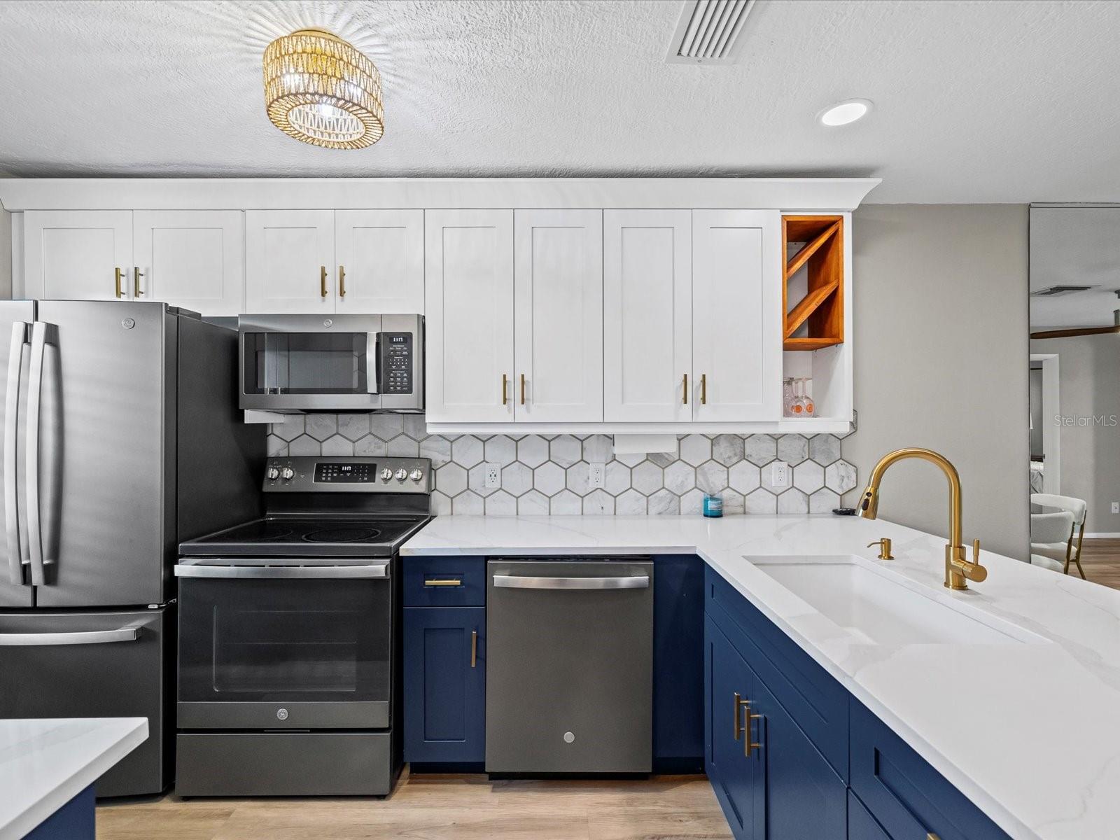 SEVEN SPGS VILLAS CONDO - Residential