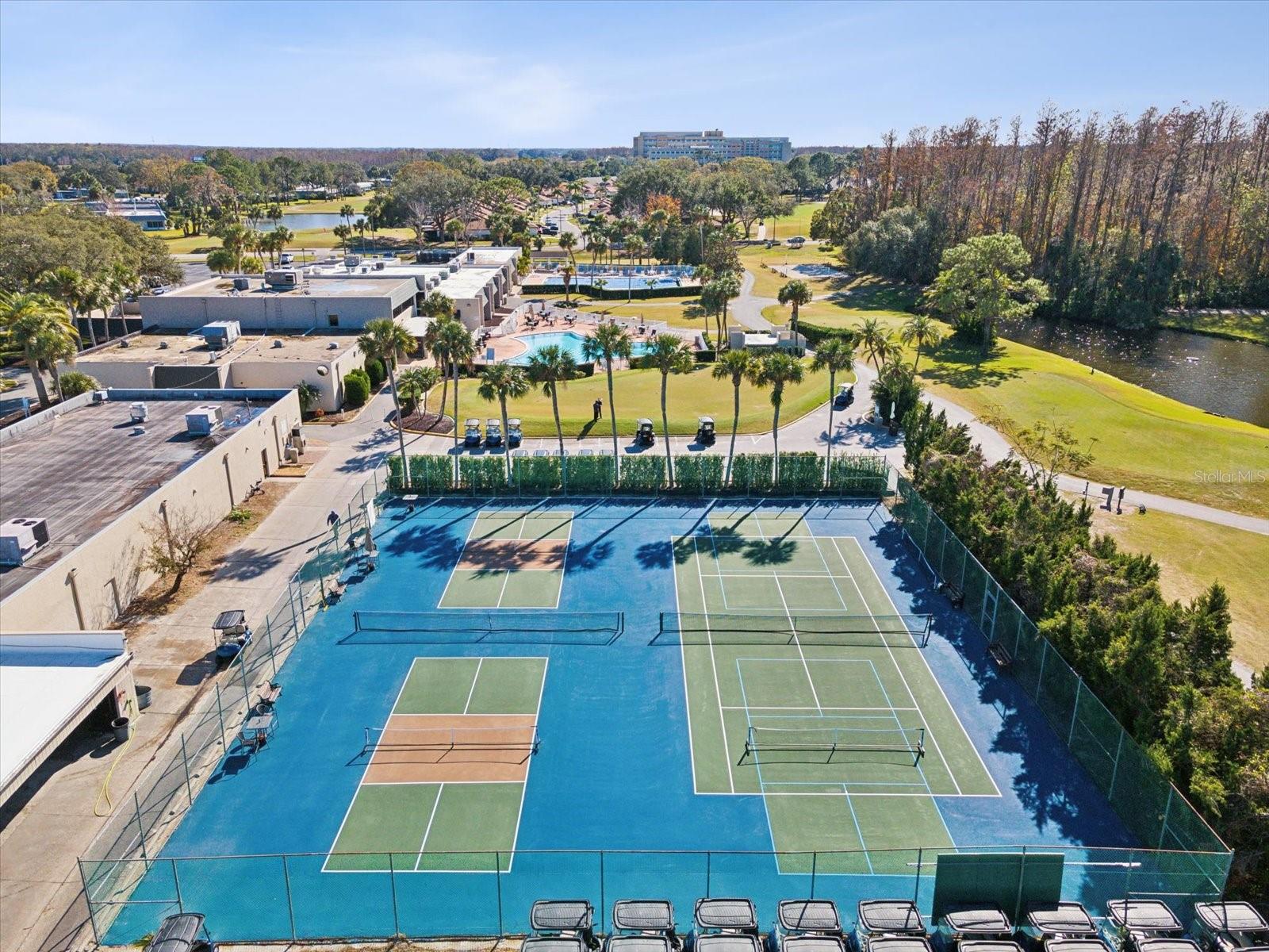 SEVEN SPGS VILLAS CONDO - Residential