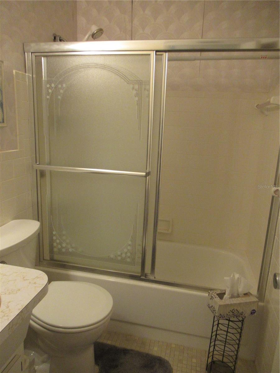 ON TOP OF THE WORLD - Residential