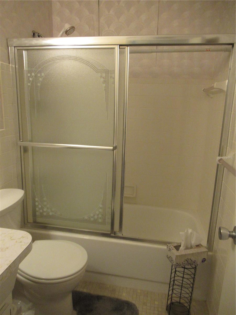 ON TOP OF THE WORLD - Residential