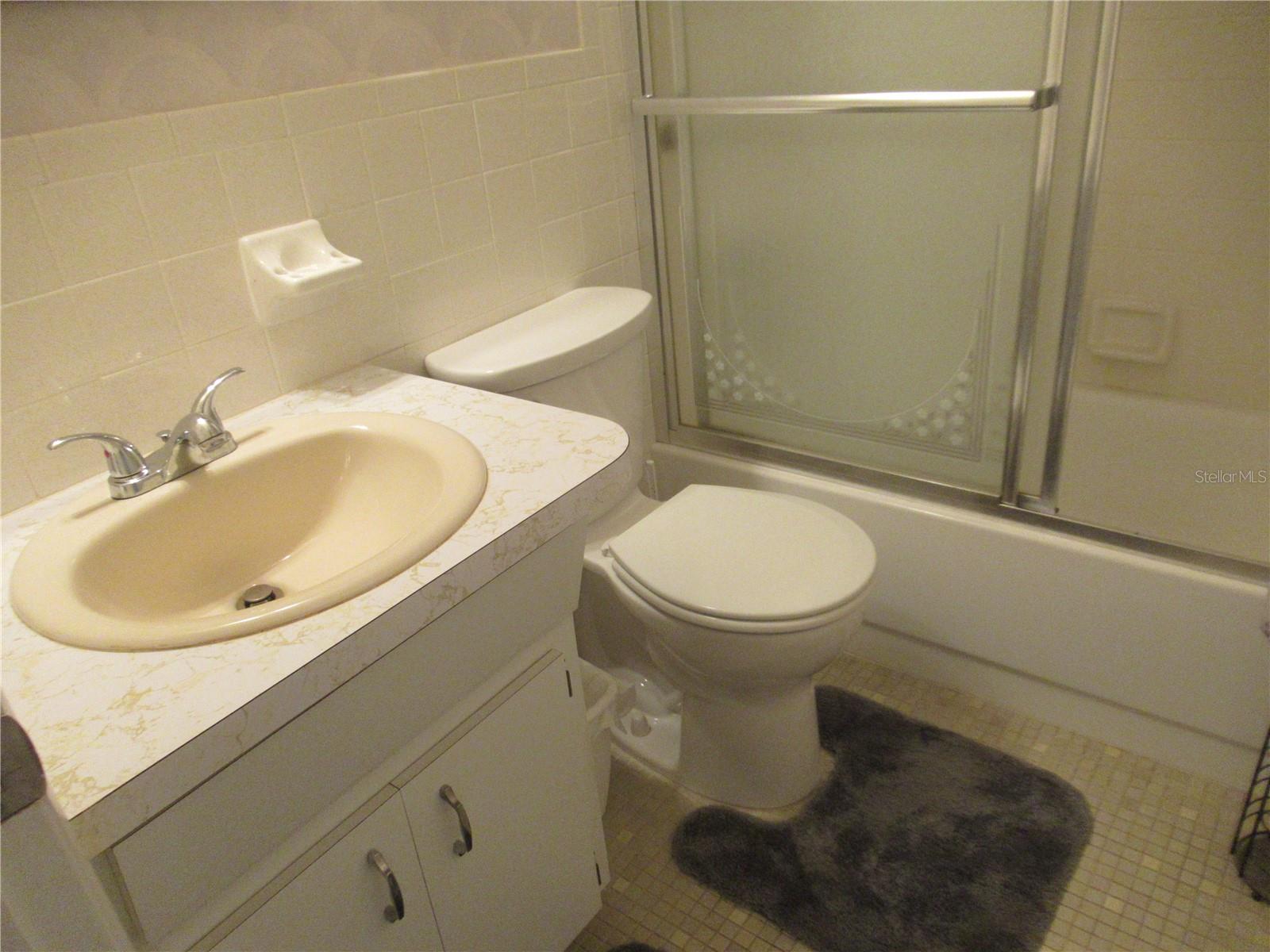 ON TOP OF THE WORLD - Residential