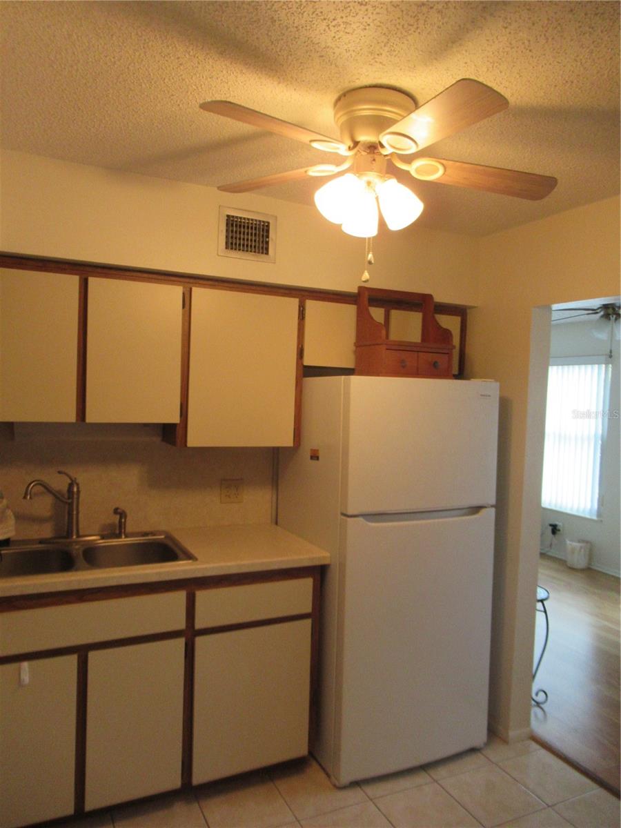 ON TOP OF THE WORLD - Residential