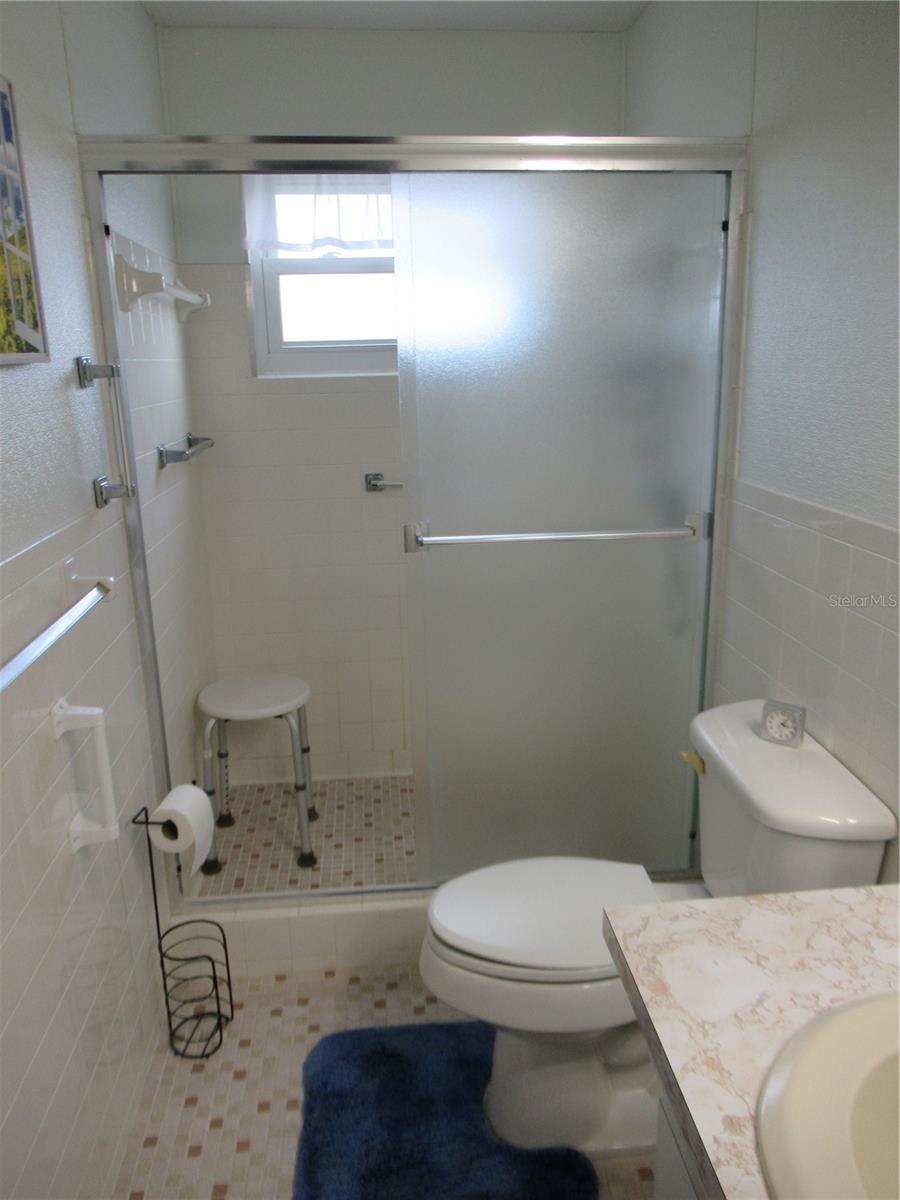 ON TOP OF THE WORLD - Residential