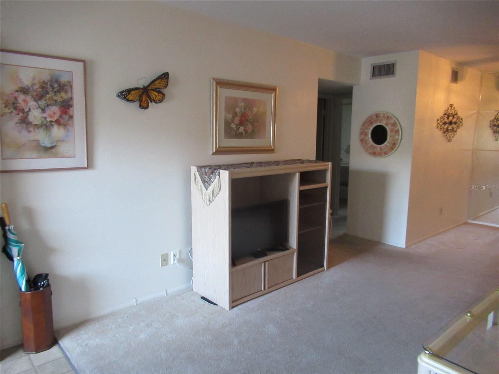 ON TOP OF THE WORLD - Residential