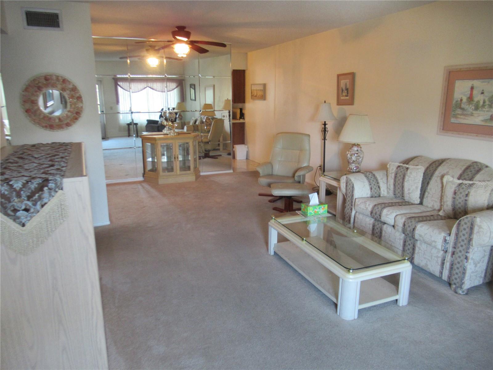 ON TOP OF THE WORLD - Residential