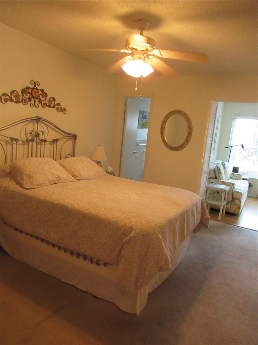 ON TOP OF THE WORLD - Residential