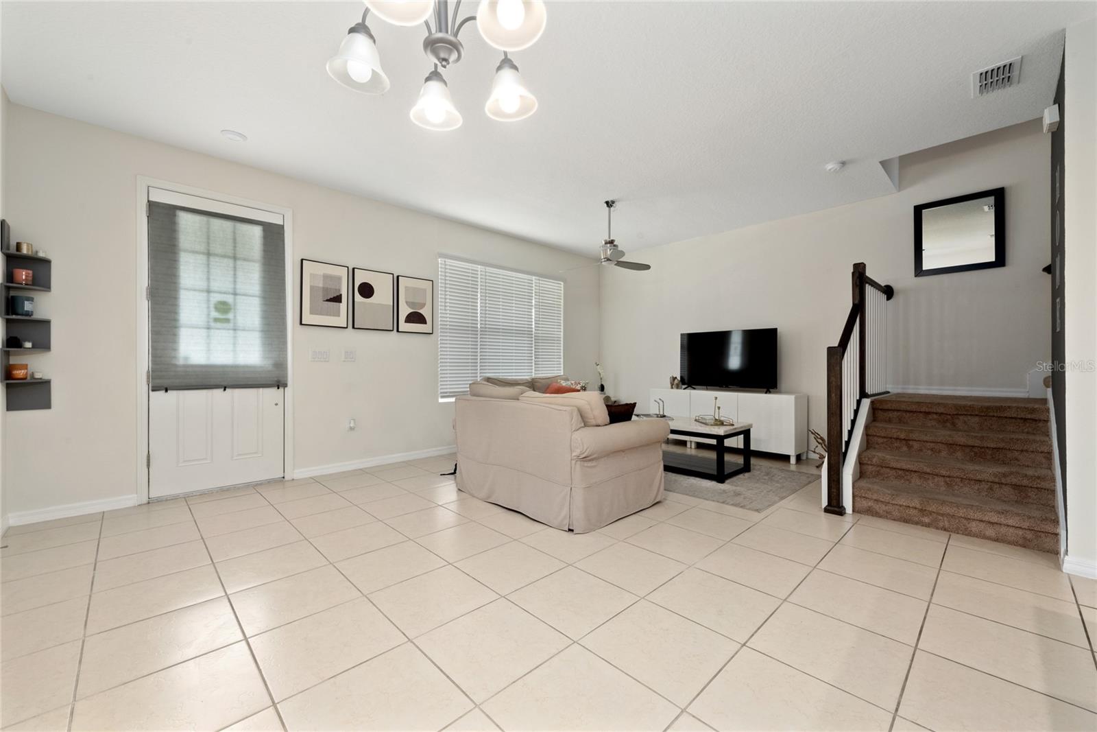 TAPESTRY-PH 5 - Residential