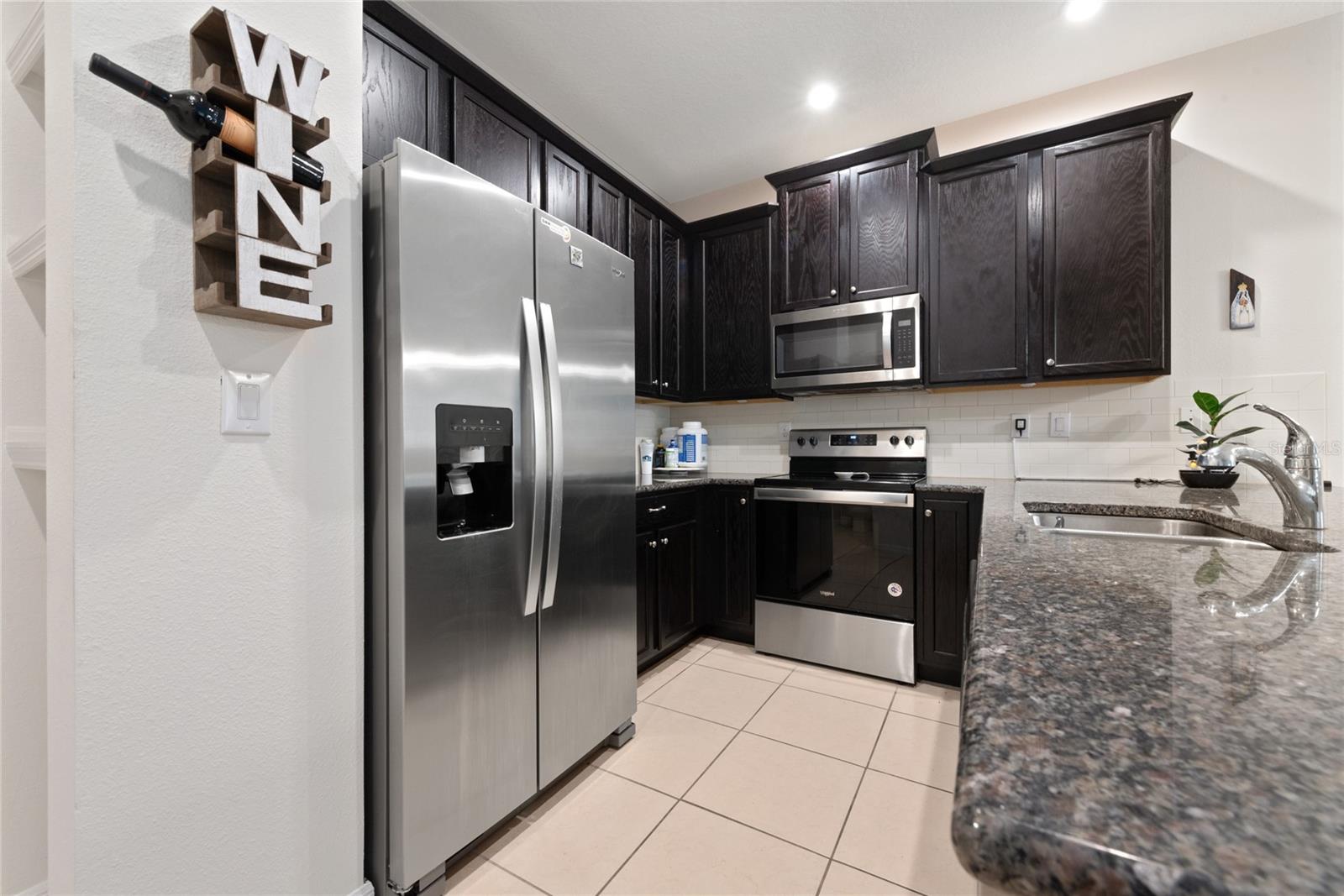 TAPESTRY-PH 5 - Residential