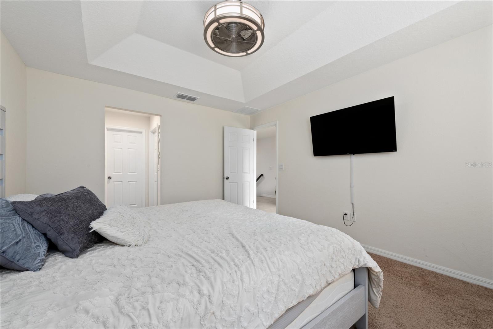 TAPESTRY-PH 5 - Residential