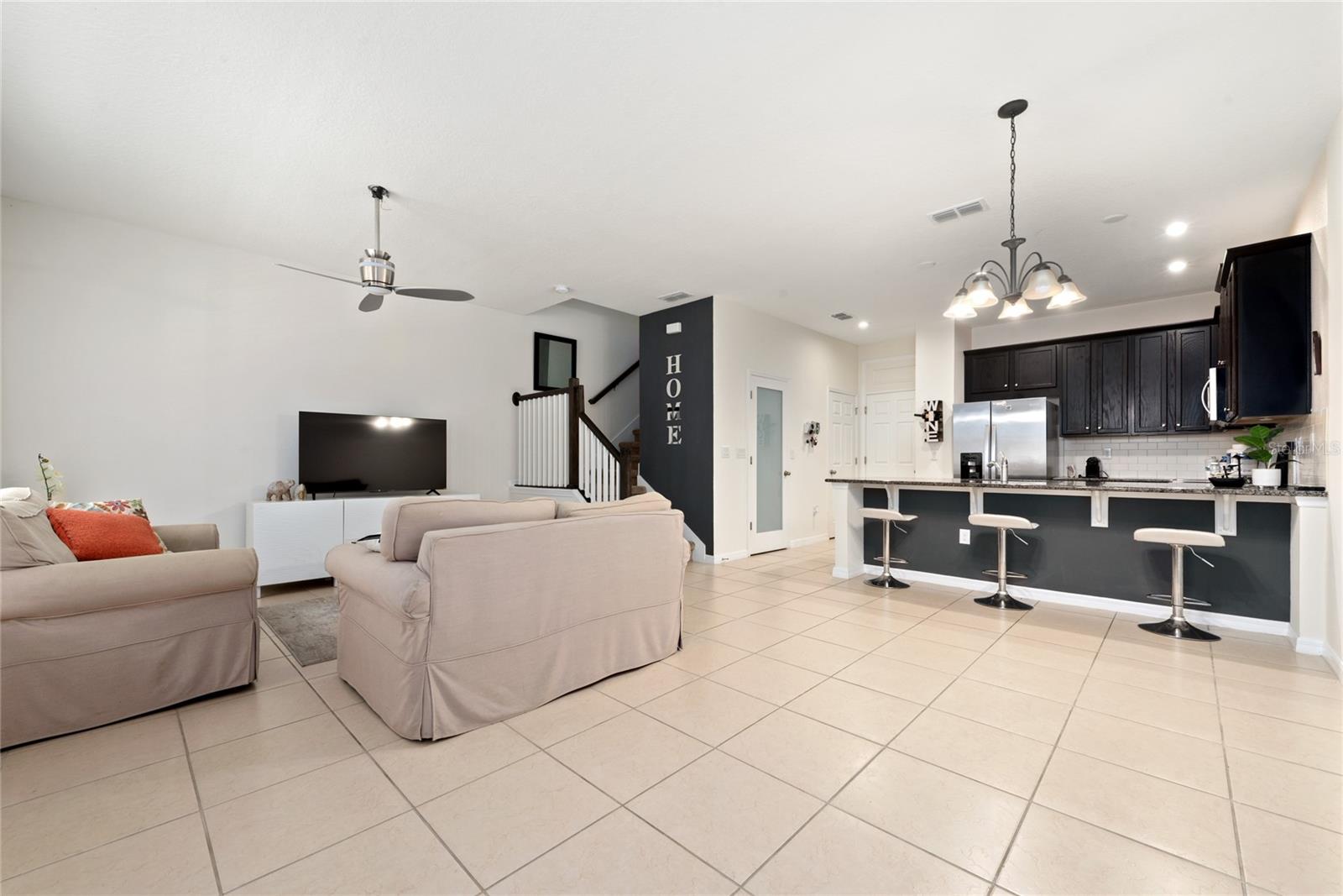 TAPESTRY-PH 5 - Residential