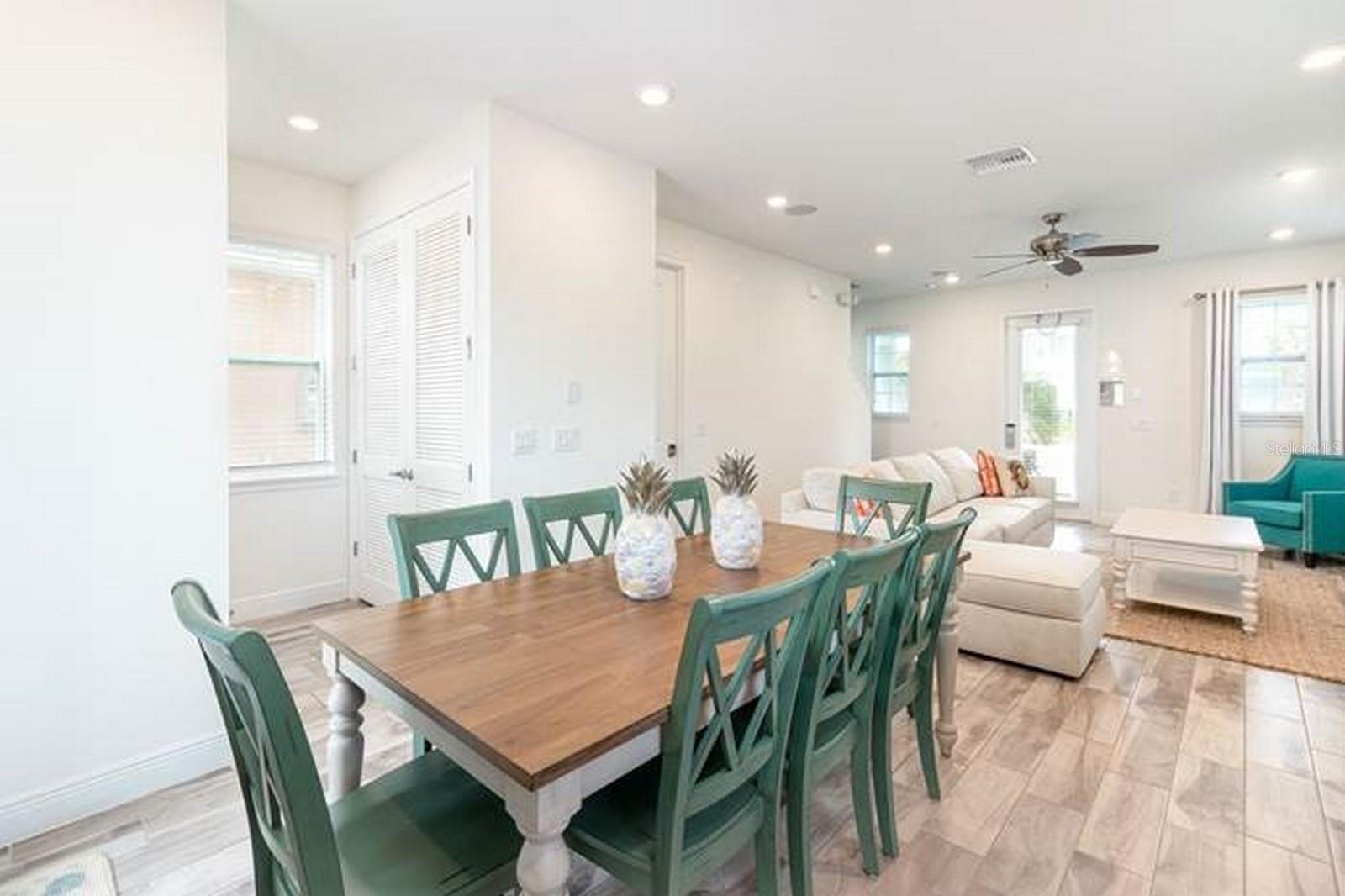 ROLLING OAKS PH 6 - Residential Lease