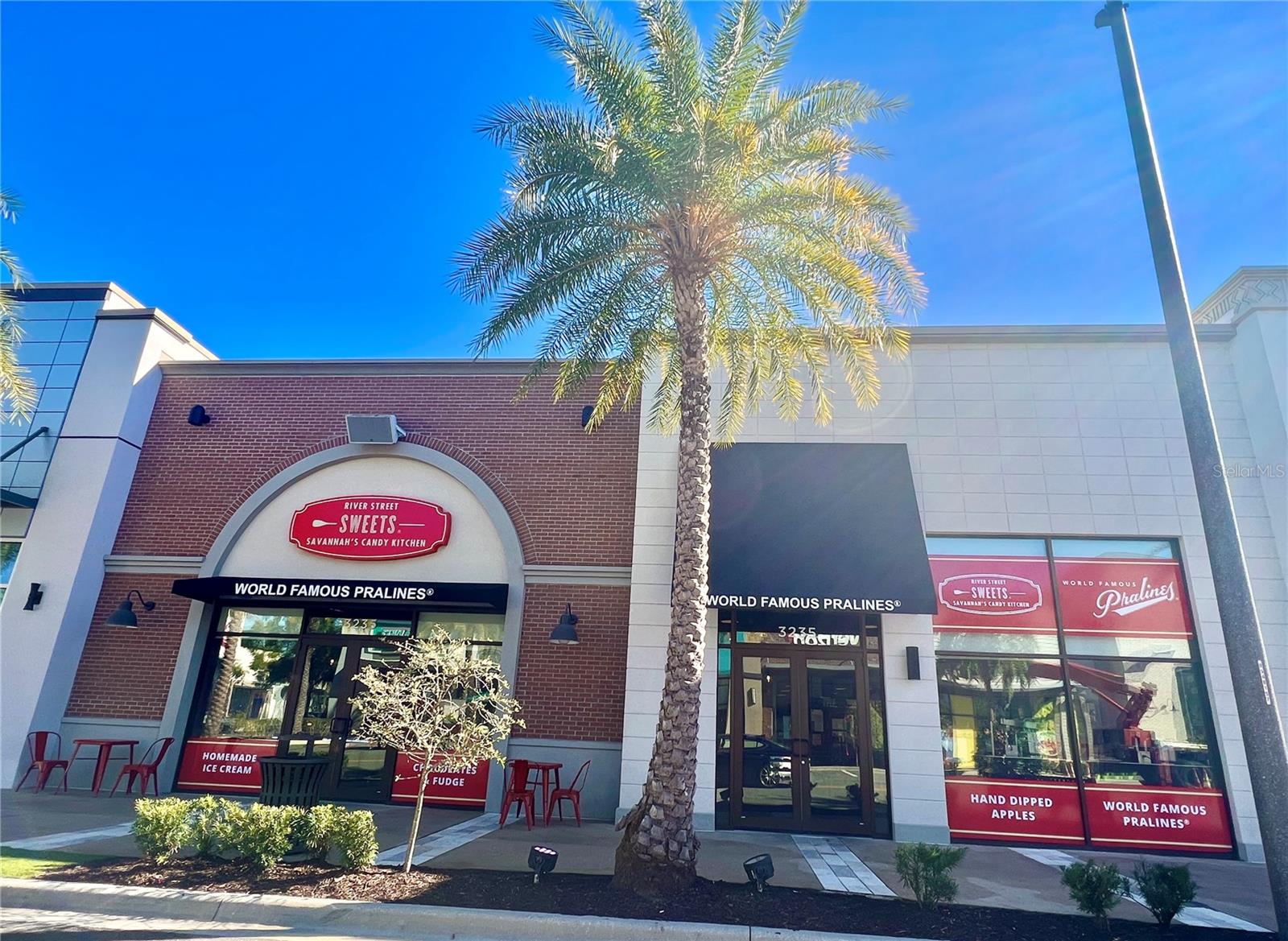 ROLLING OAKS PH 6 - Residential Lease