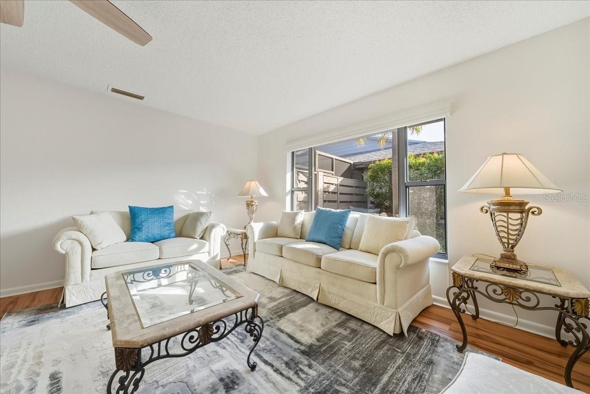 CENTER GATE ESTATE VILL 4 - Residential