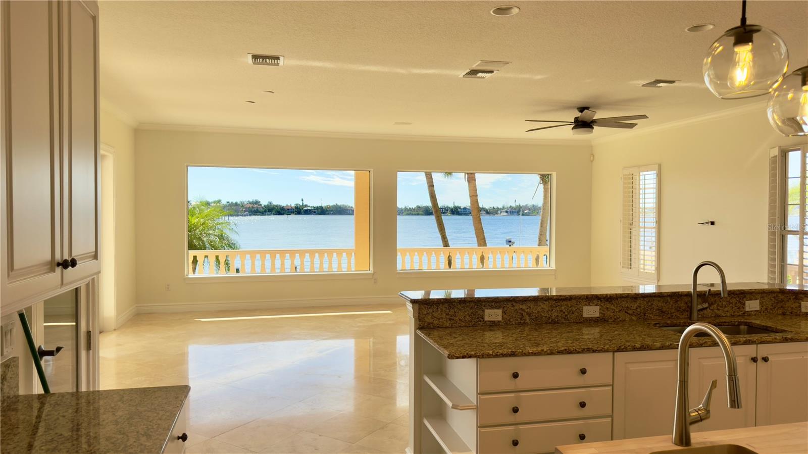 CORAL COVE - Residential Lease