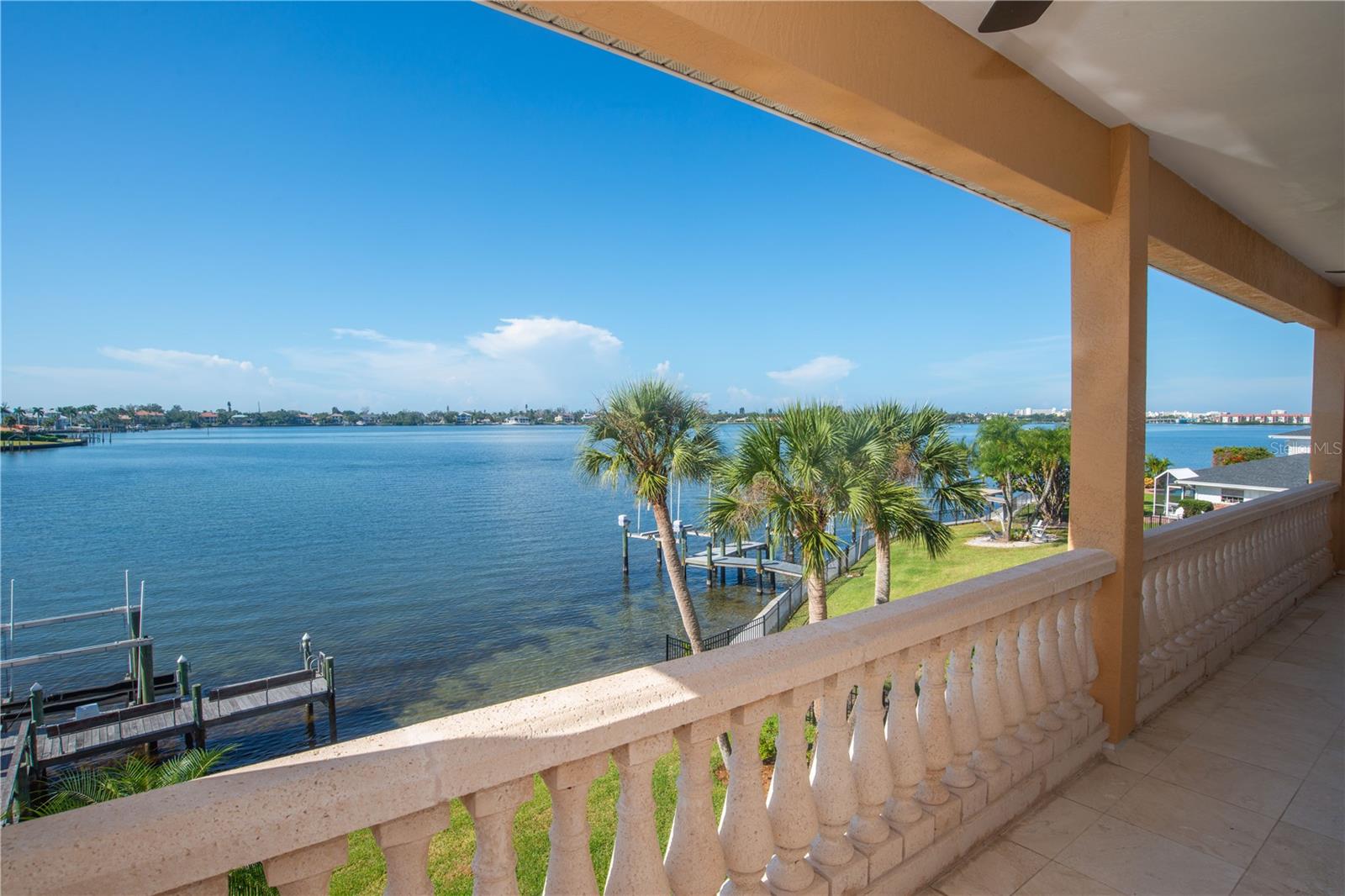 CORAL COVE - Residential Lease