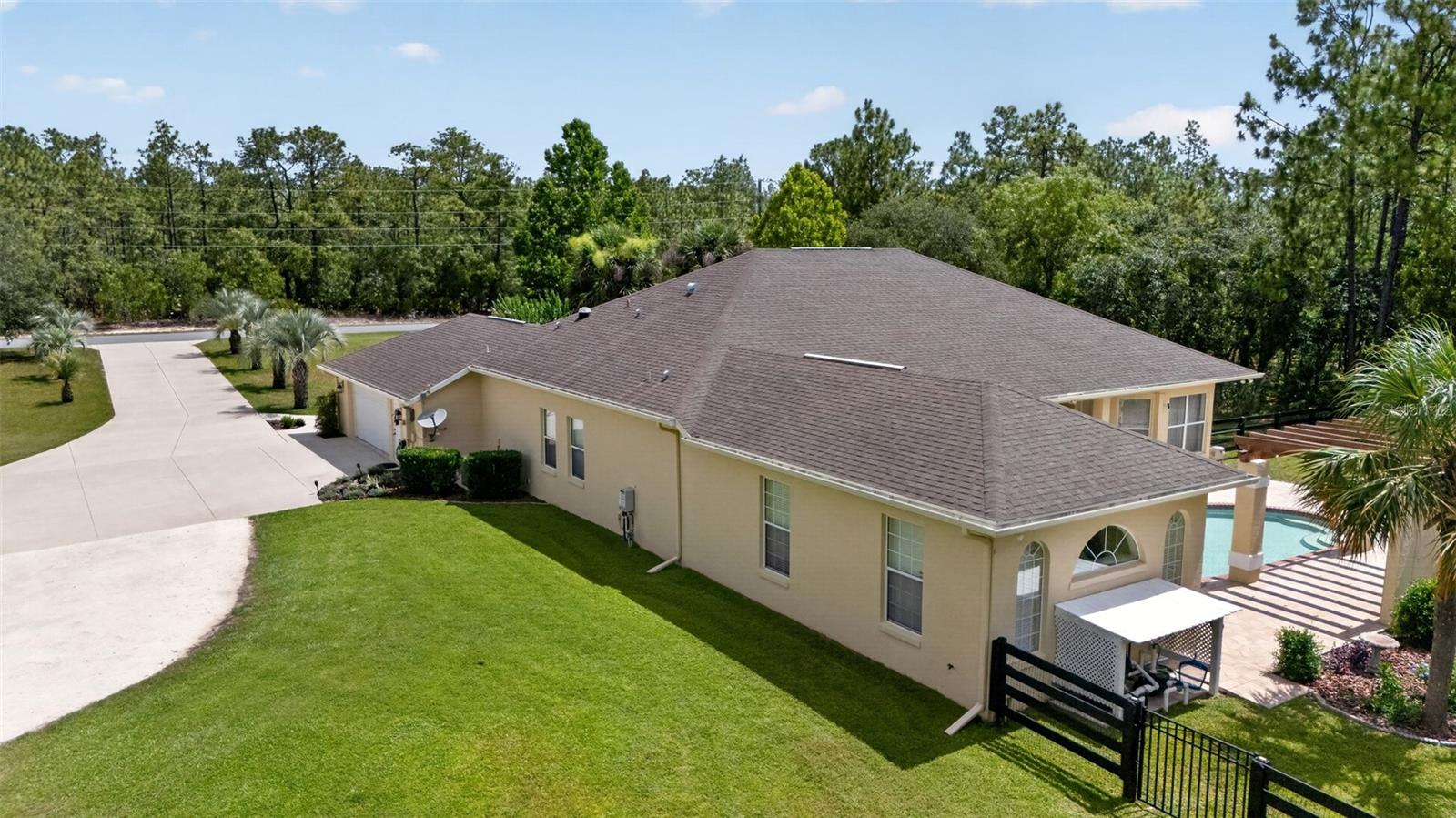 4348 W BONANZA DRIVE
