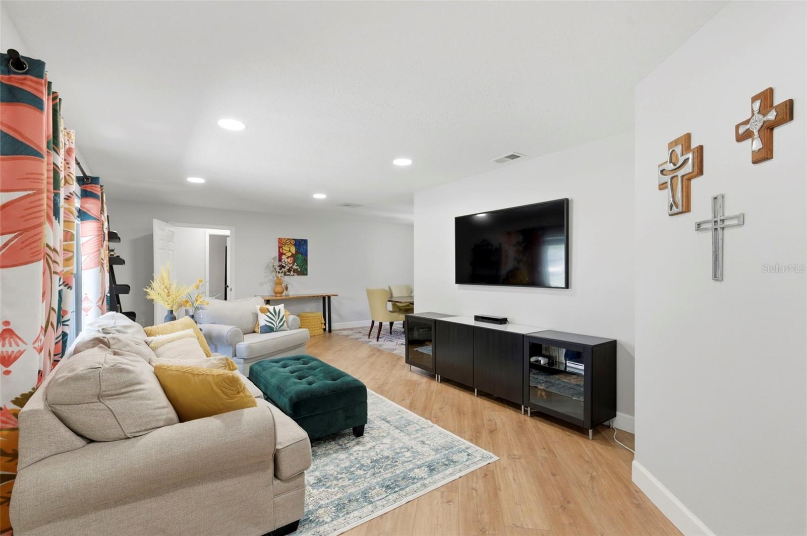 SEMINOLE TRAIL ESTATES - Residential