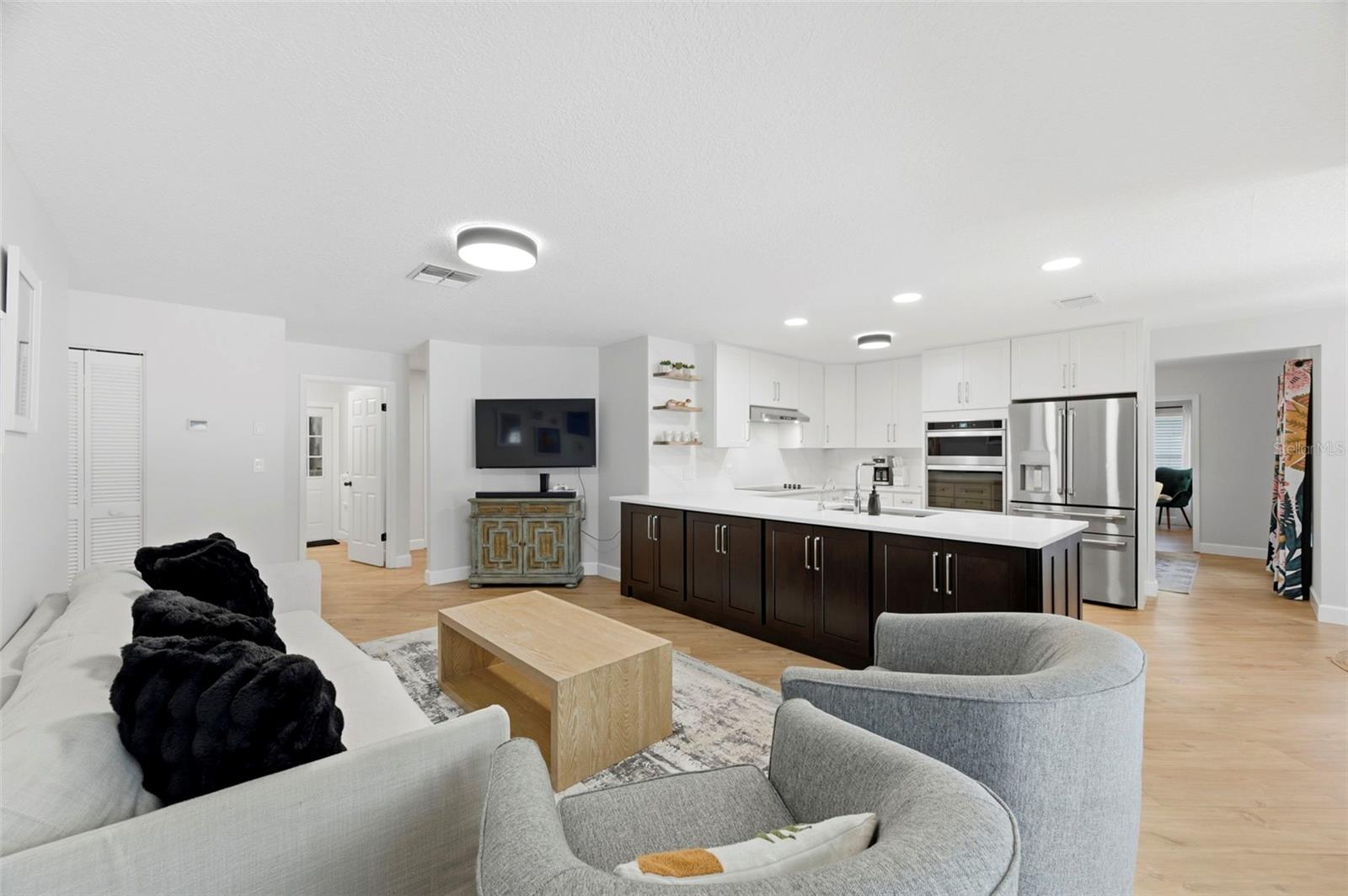 SEMINOLE TRAIL ESTATES - Residential