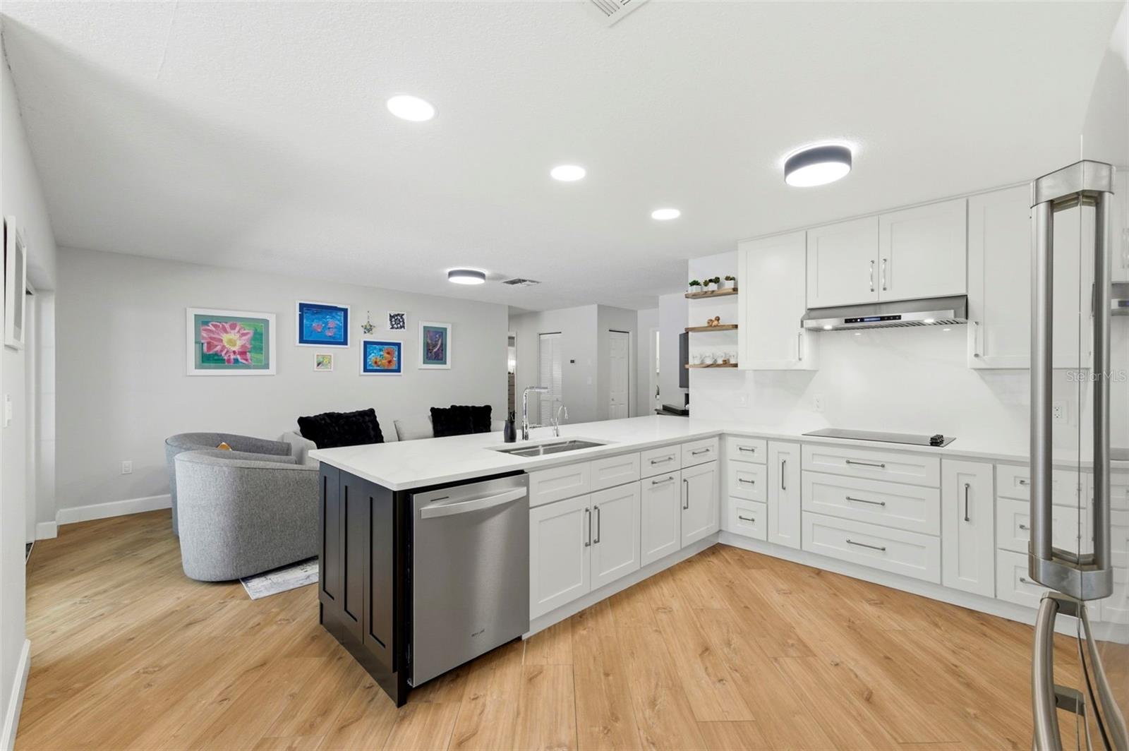 SEMINOLE TRAIL ESTATES - Residential