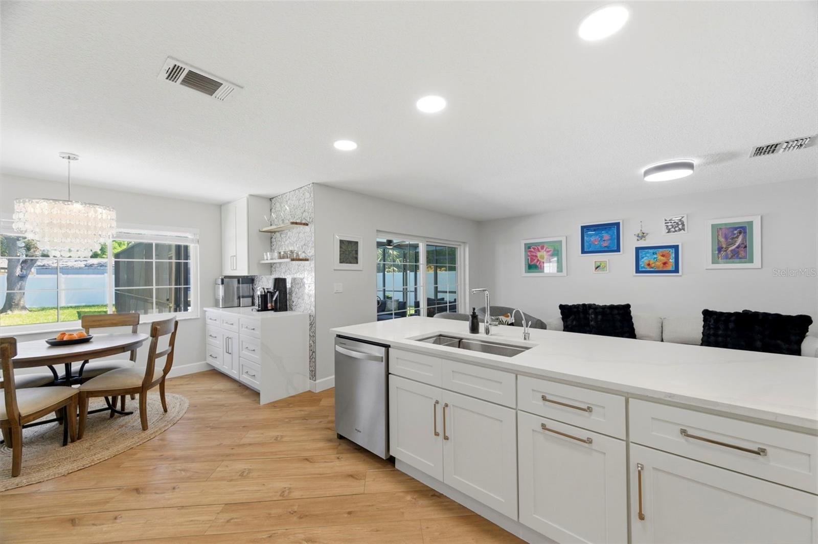 SEMINOLE TRAIL ESTATES - Residential