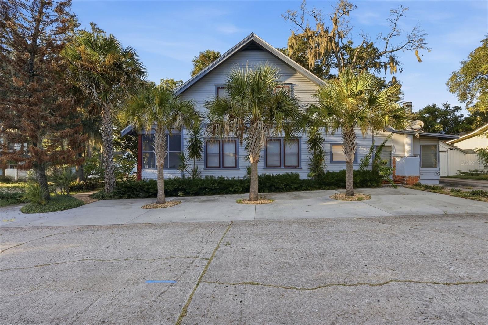 235 N SAN SOUCI AVENUE
