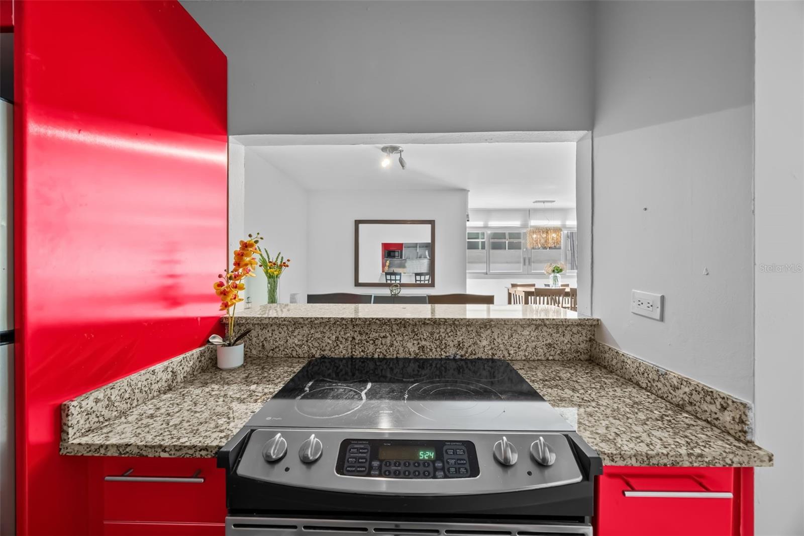 COND. WASHINGTON EXECUTIVE - Residential