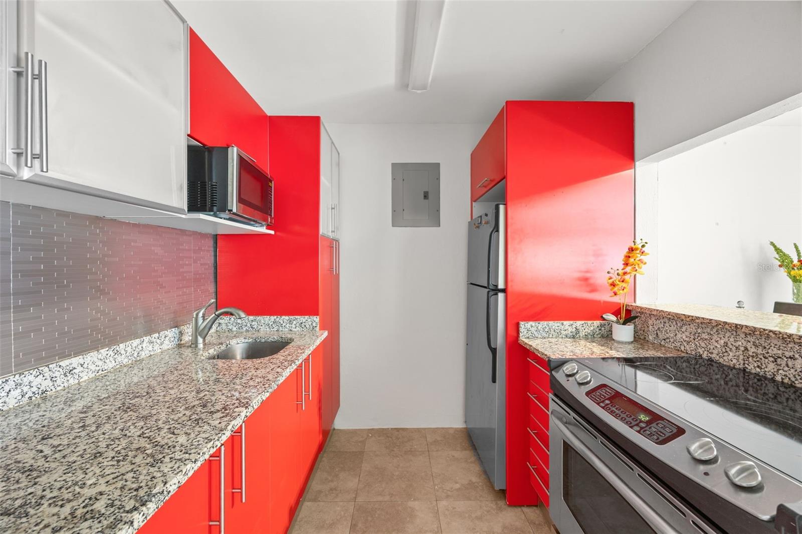 COND. WASHINGTON EXECUTIVE - Residential