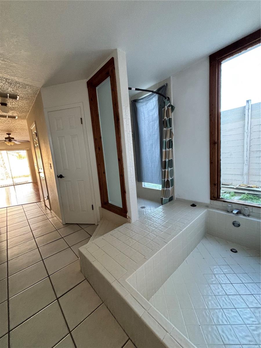 SHADOW BAY UNIT 3 - Residential Lease