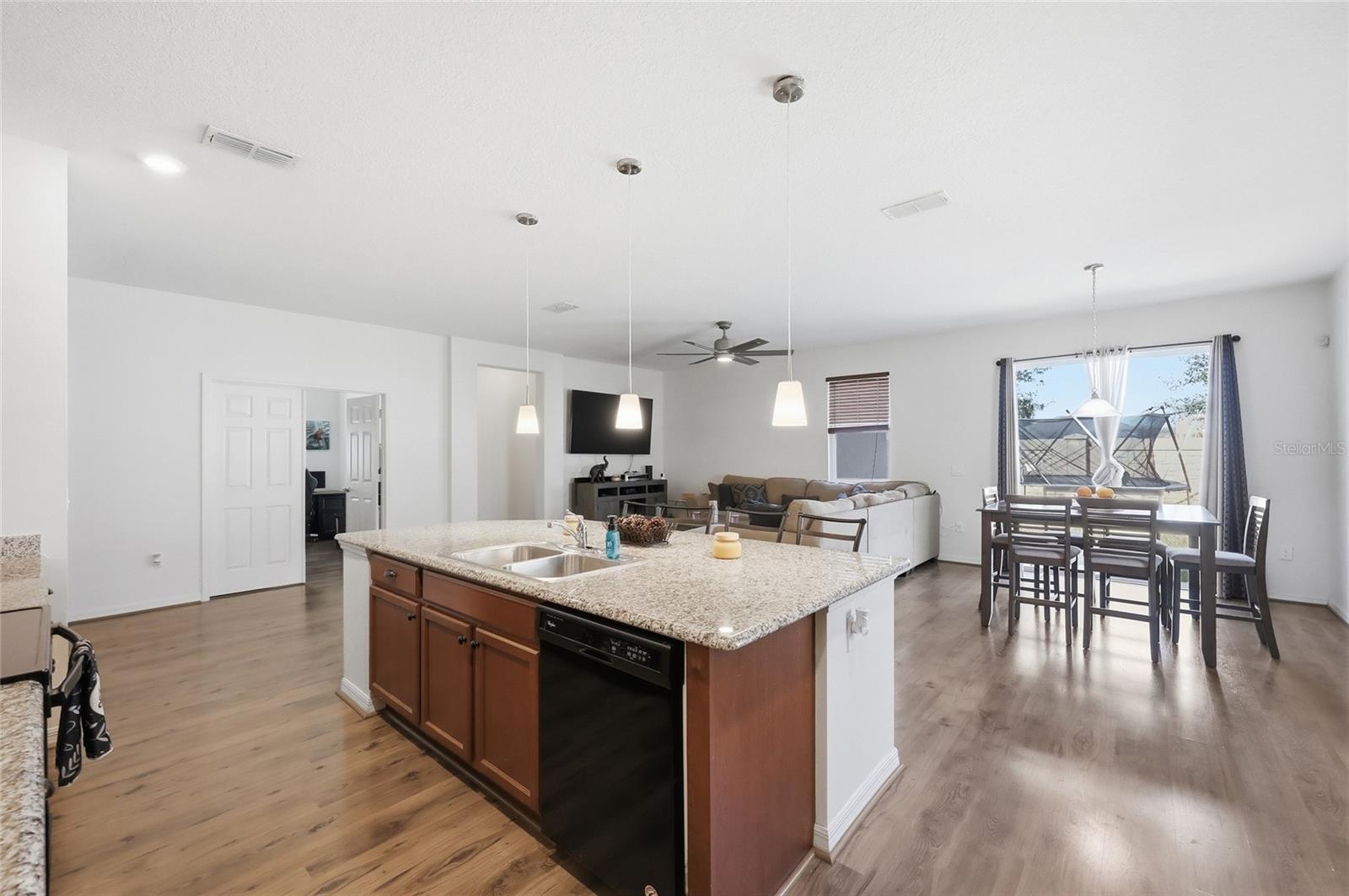 SAWGRASS POINTE PH 1 - Residential