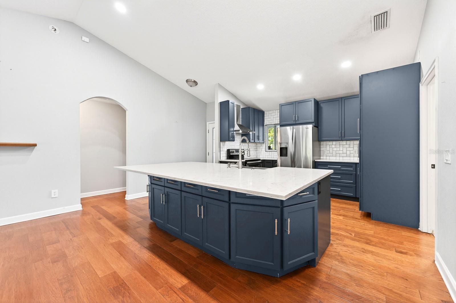 116 W 5TH STREET