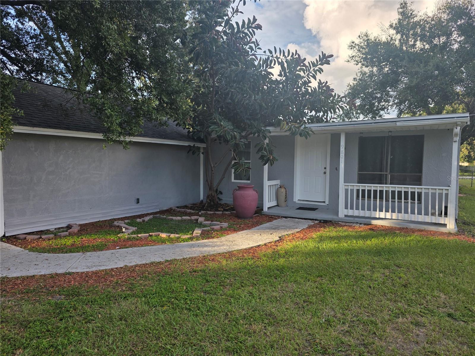ELLIOTT & HARRISON SUB - Residential Lease