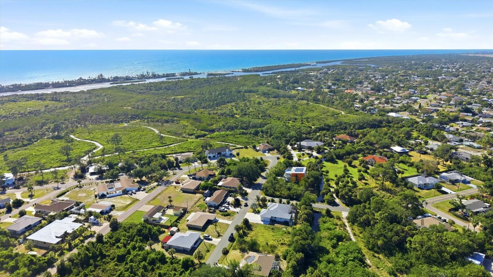 SOUTH VENICE - Residential