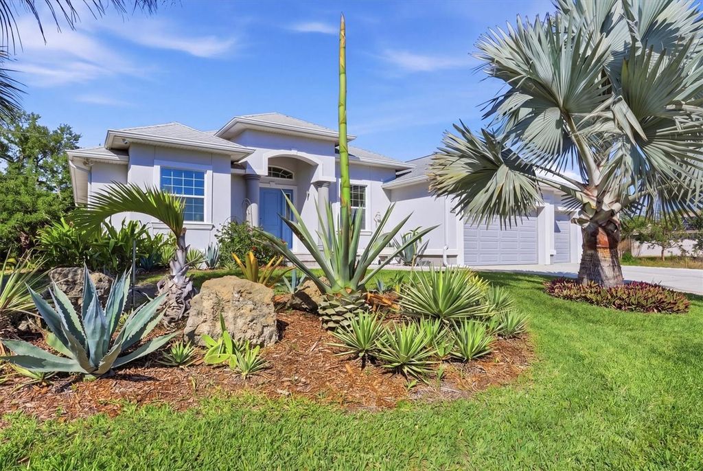 Photo of 1112 Seneca Road, Venice, FL 34293 (MLS # N6143858)