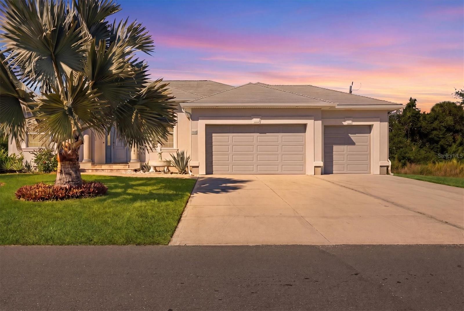 SOUTH VENICE - Residential