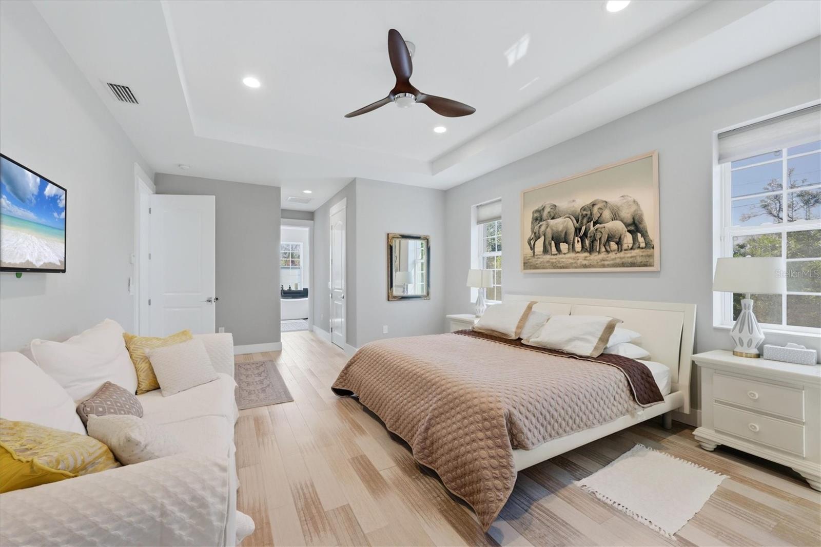 SOUTH VENICE - Residential