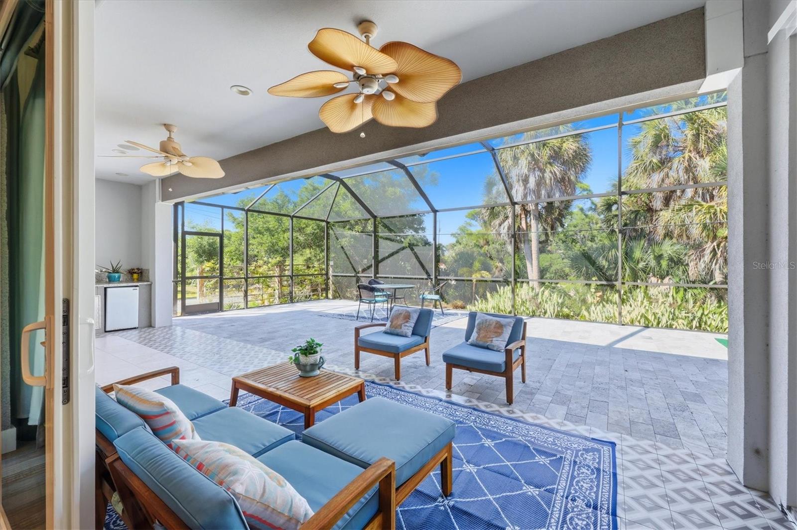 SOUTH VENICE - Residential