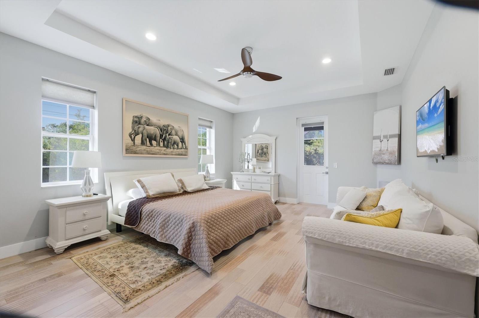 SOUTH VENICE - Residential