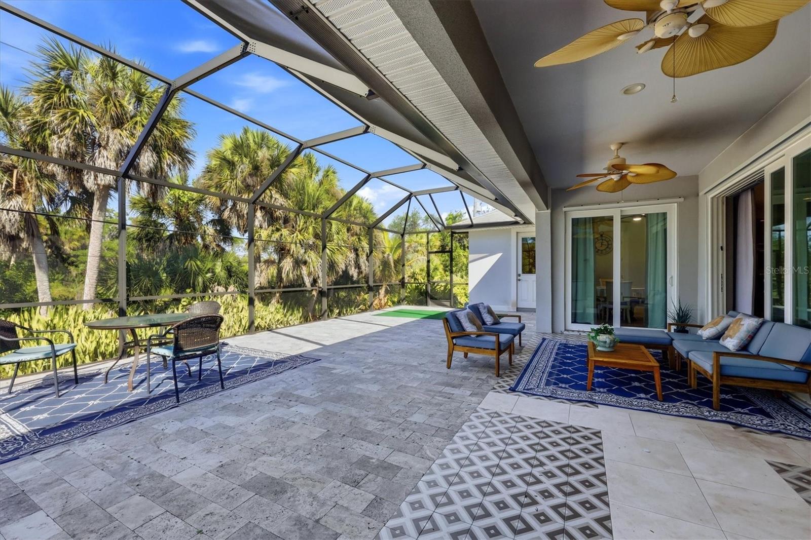 SOUTH VENICE - Residential