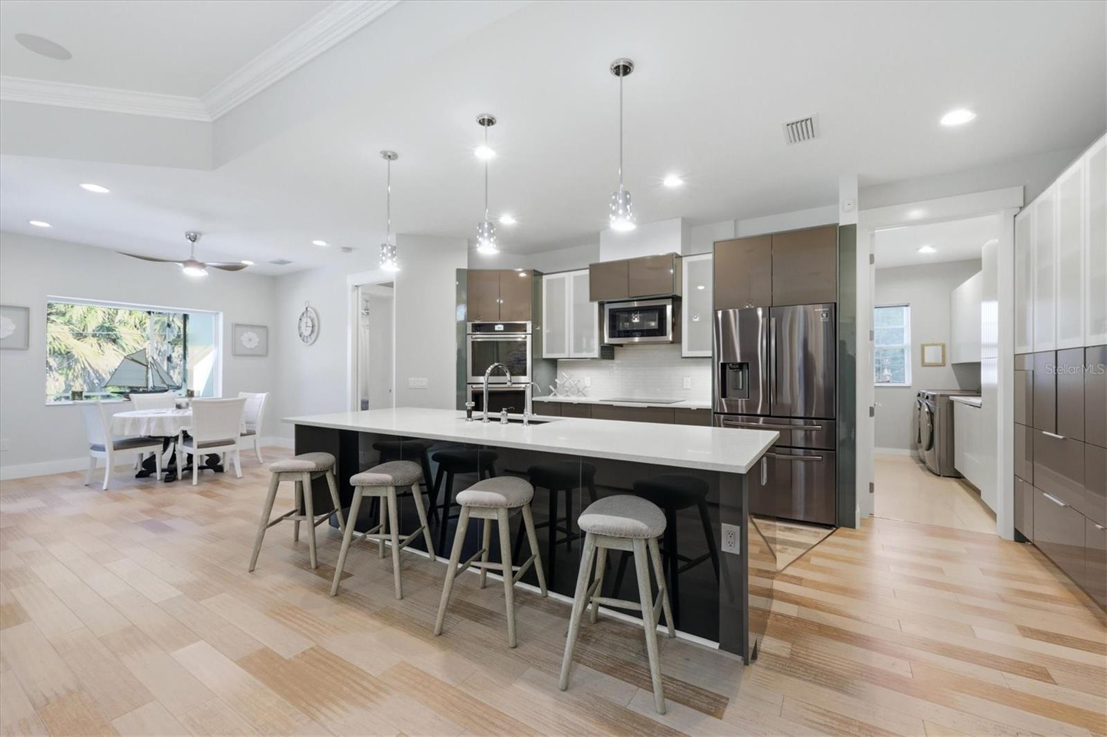 SOUTH VENICE - Residential