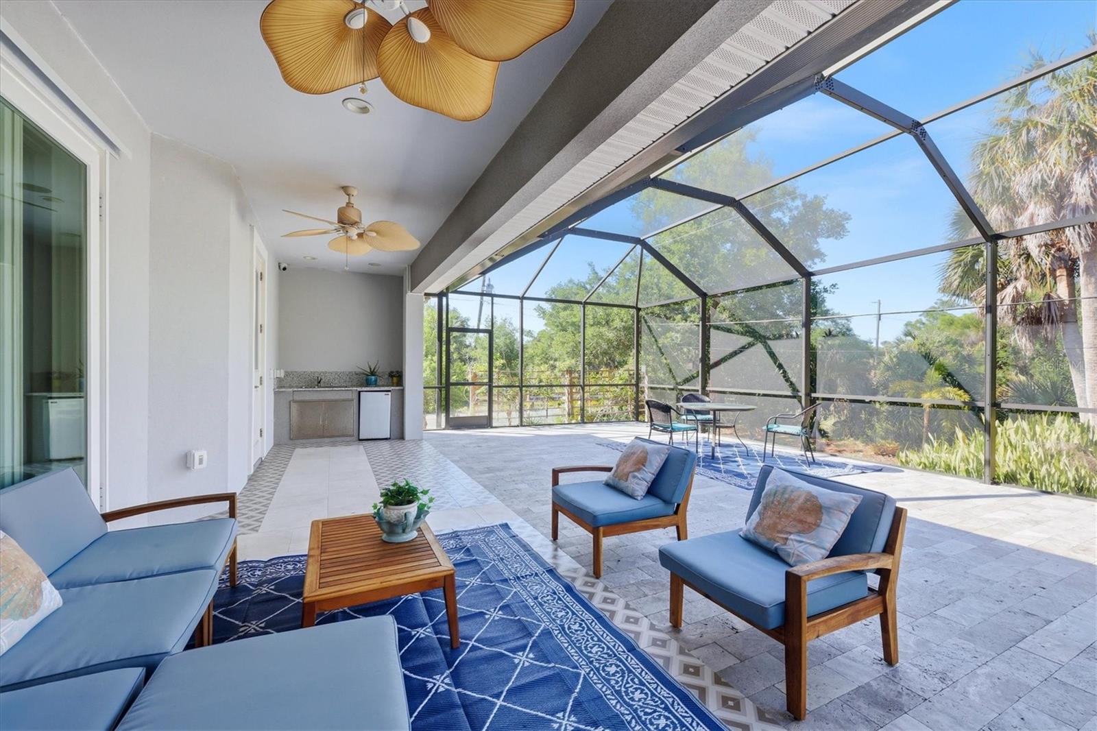 SOUTH VENICE - Residential