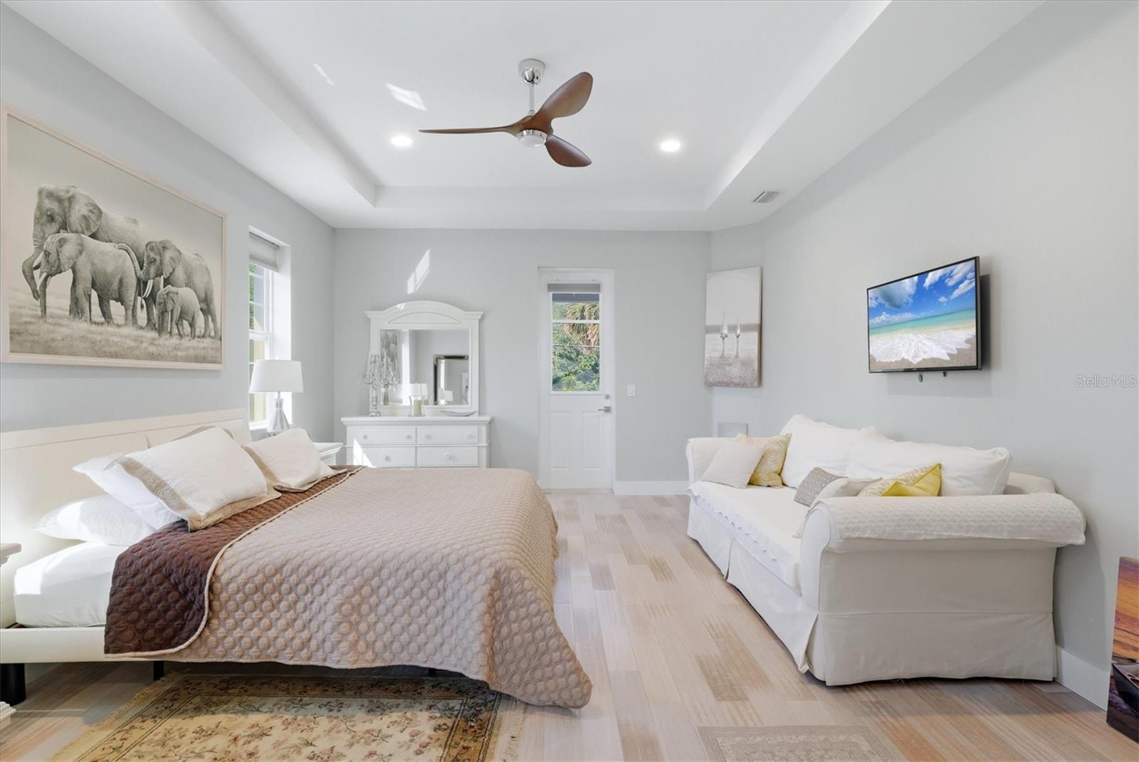 SOUTH VENICE - Residential