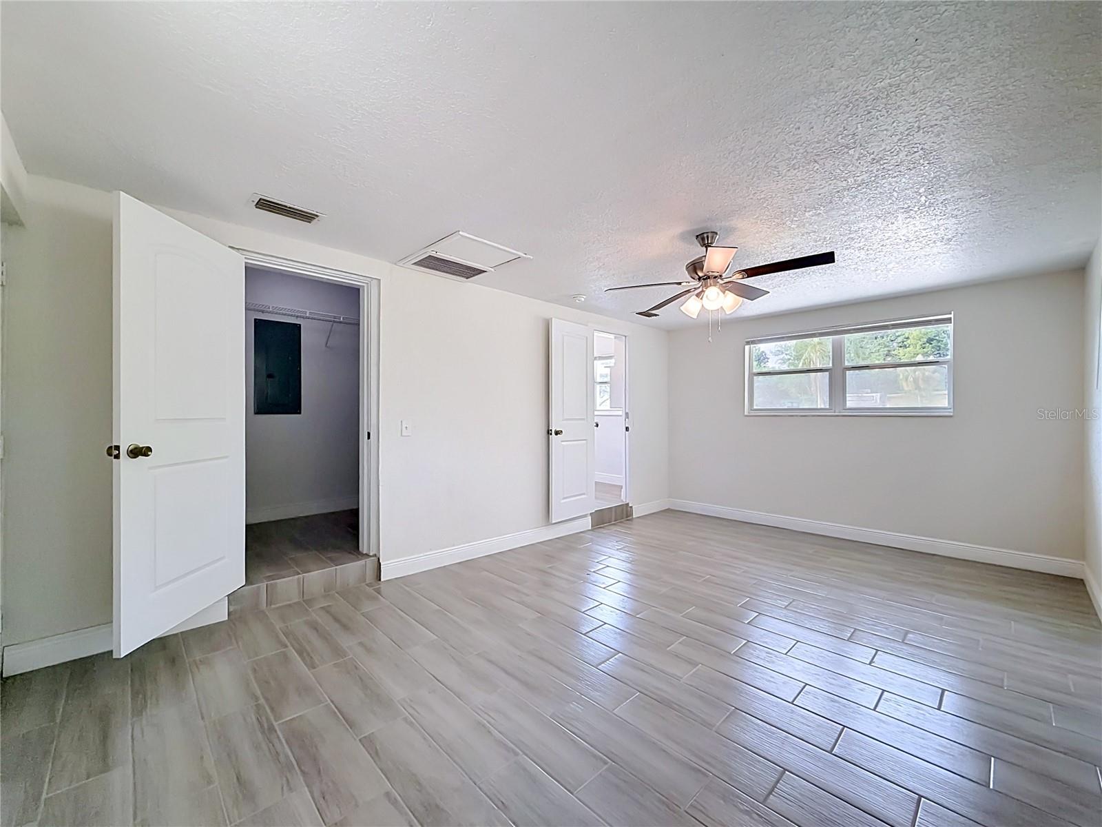 SUNLAND ESTATES - Residential