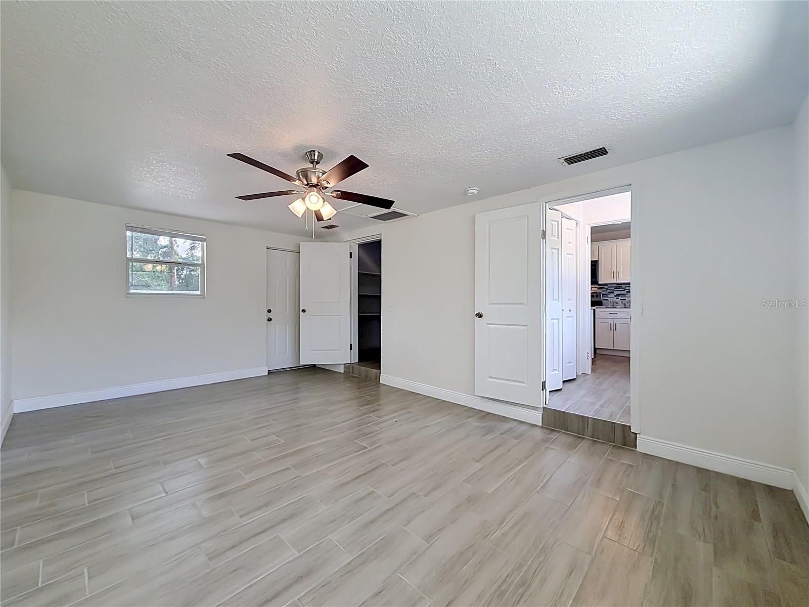 SUNLAND ESTATES - Residential