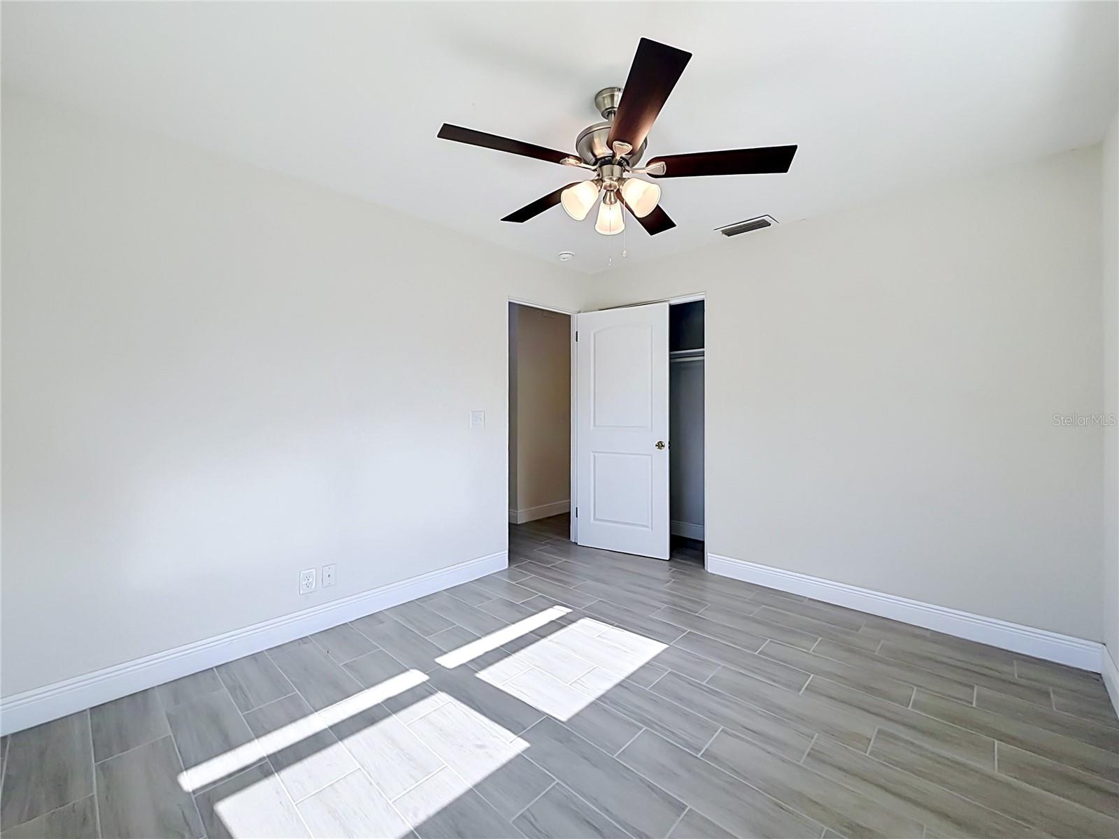 SUNLAND ESTATES - Residential