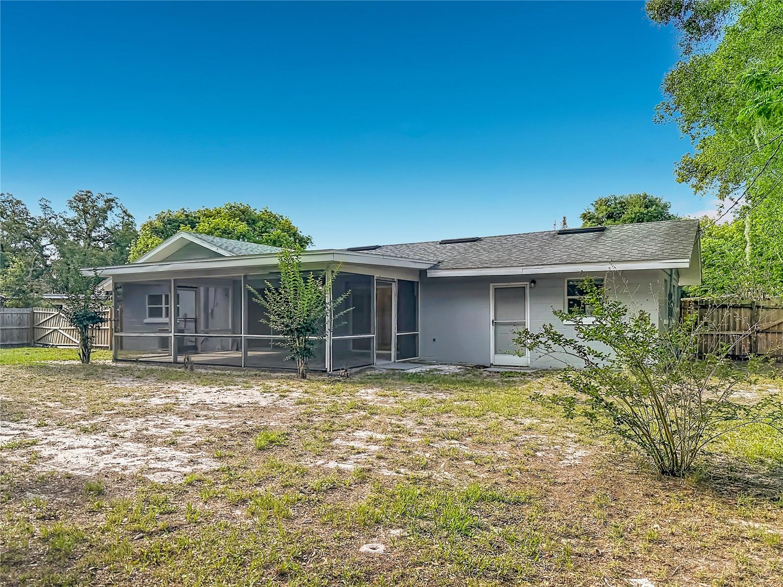 SUNLAND ESTATES - Residential