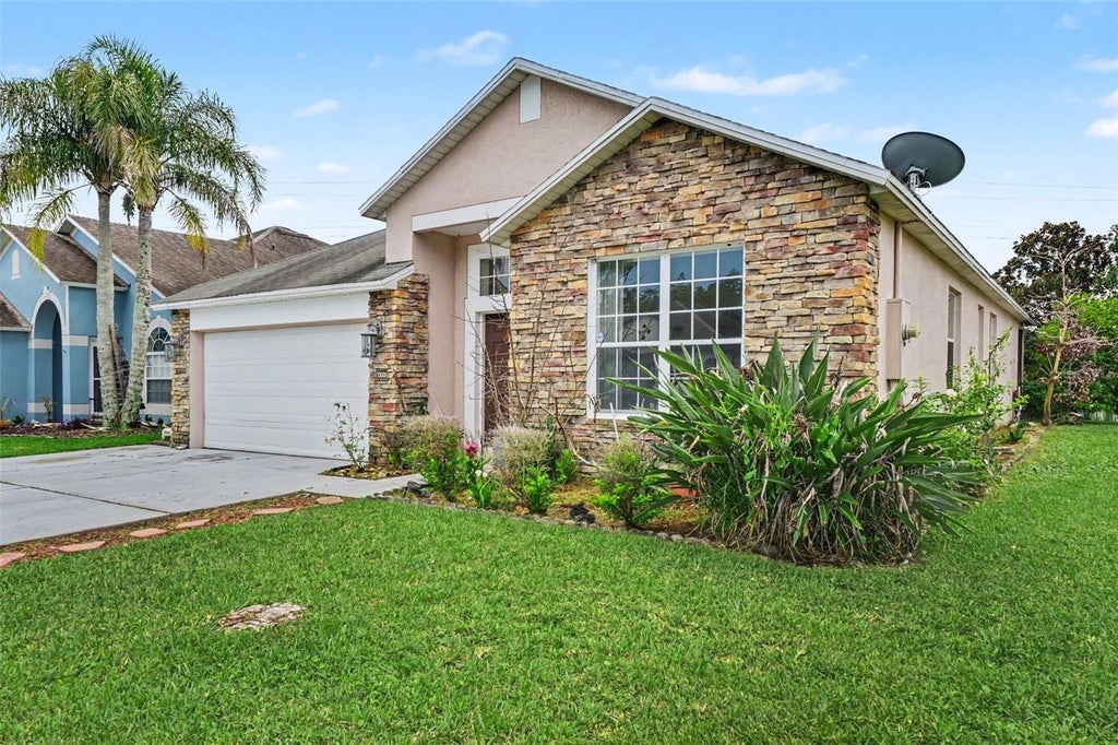 Photo of 13008 Grand Bank Lane, Orlando, FL 32825 (MLS # TB8547273)